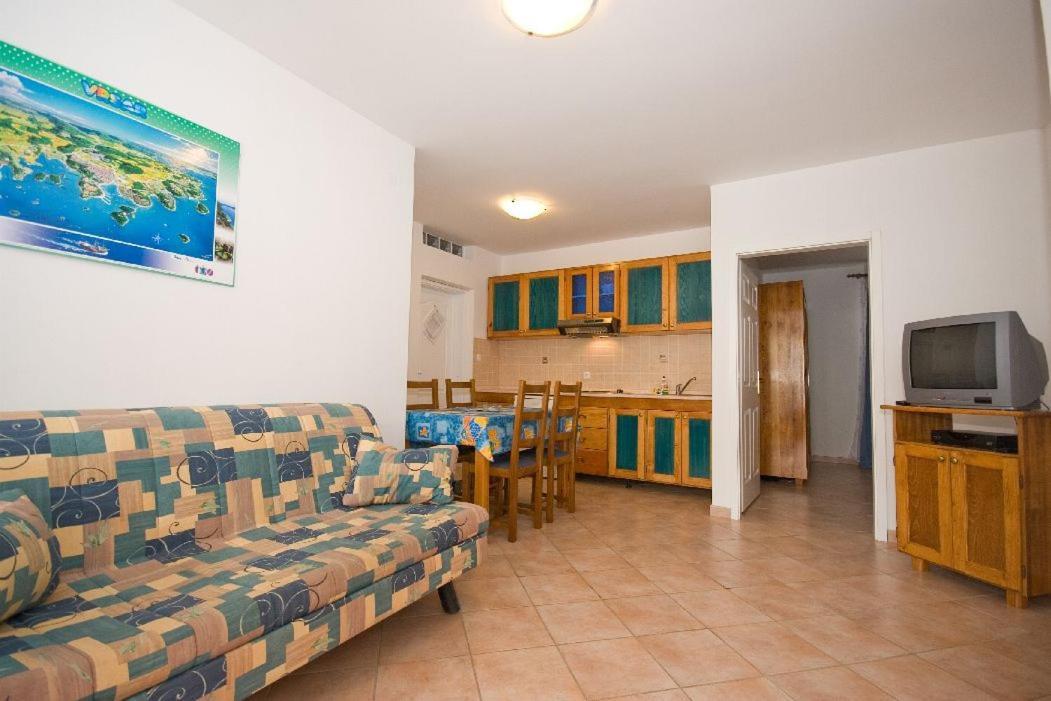 Apartments Valentino Врсар Экстерьер фото